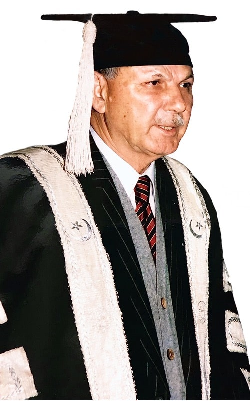 Lt. Gen. (Retd.) Arshad Mahmood, author of Legacy Beyond Leadership, photographed during his tenure as Vice Chancellor at the University of the Punjab.